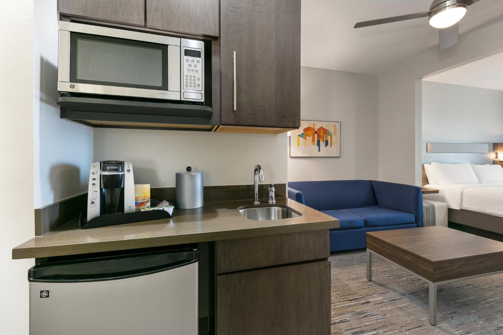Holiday Inn Express & Suites Amarillo West By Ihg Exterior photo